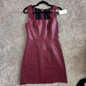 VICI collection, NWT maroon dress size small